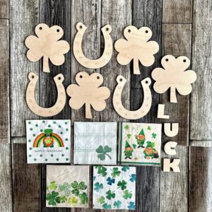 Luck Garland with Decoupage Napkins
